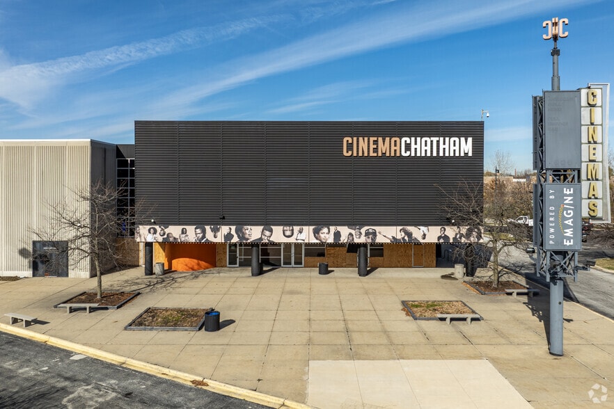 More Photos Of 210 W 87th St, Chicago Movie Theatre For Sale