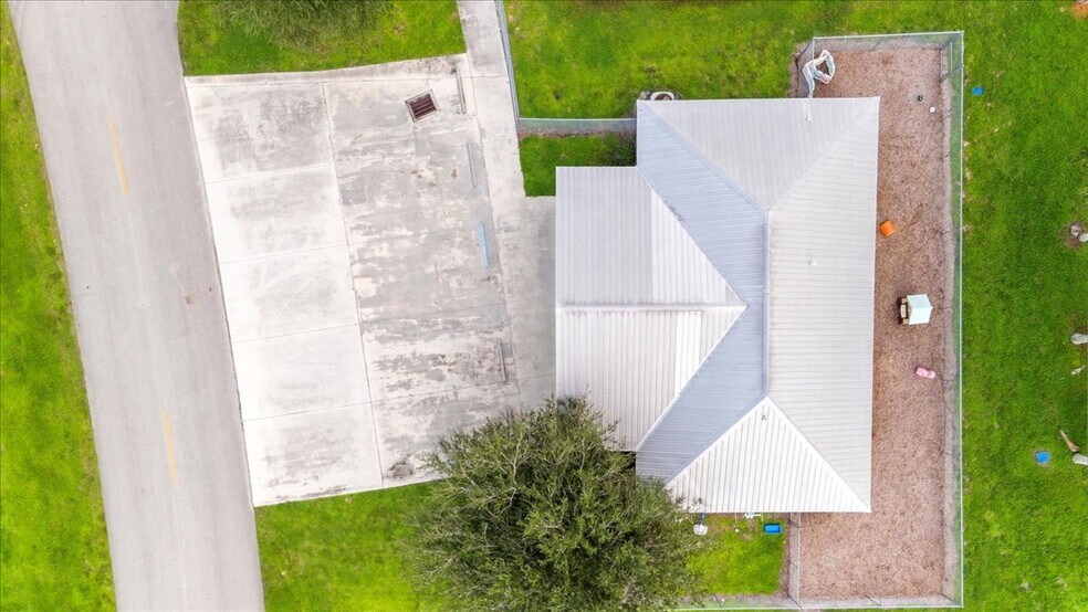 More Photos Of 180 Basilan Cres, Clewiston Daycare Center For Sale