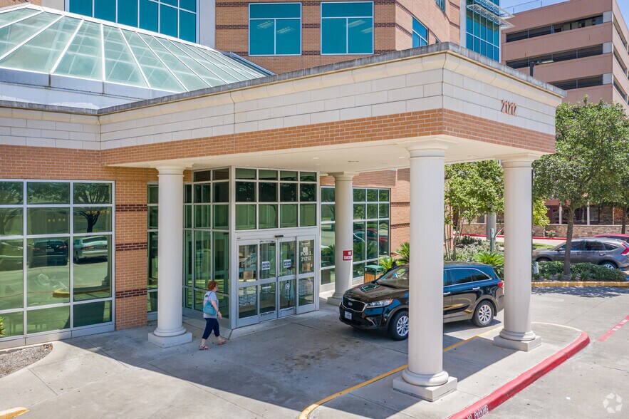 More Photos Of 21212 Northwest Fwy, Cypress Unknown For Lease