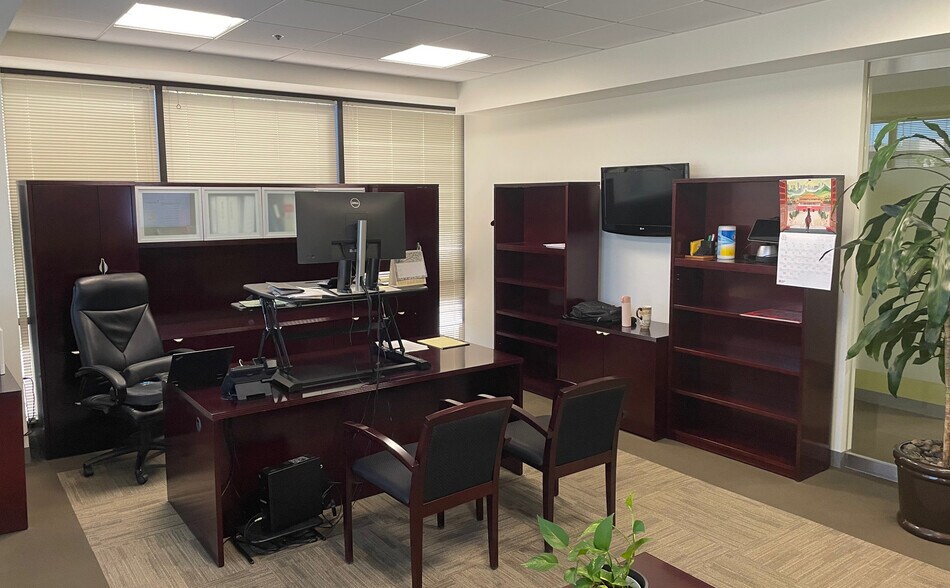 More Photos Of 135 S State College Blvd, Brea Office For Lease