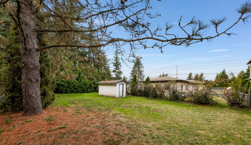 More Photos Of 918 Citadel Dr, Everson Multifamily For Sale