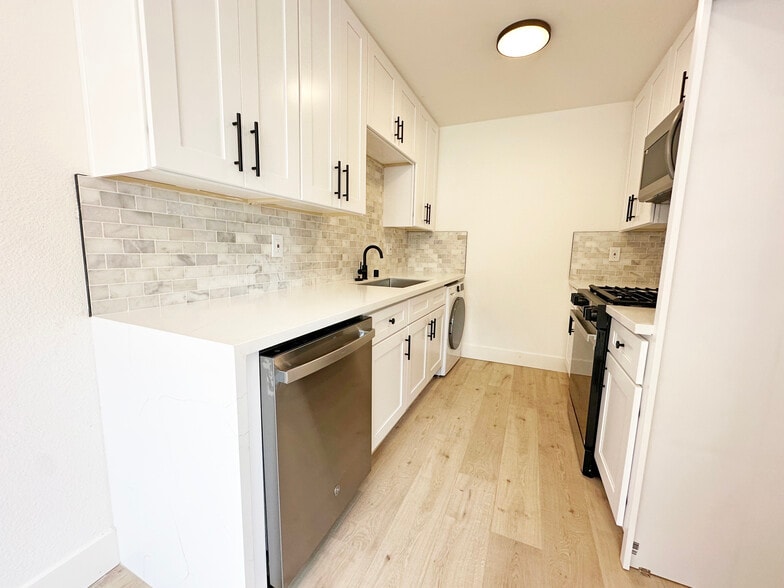 More Photos Of 17414 Dairyview cir, Huntington Beach Multifamily For Sale