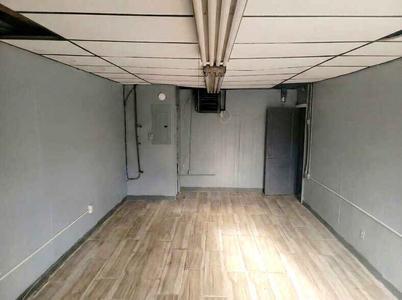 More Photos Of 51 Sherman Ave, Newark Storefront Retail Residential For Lease