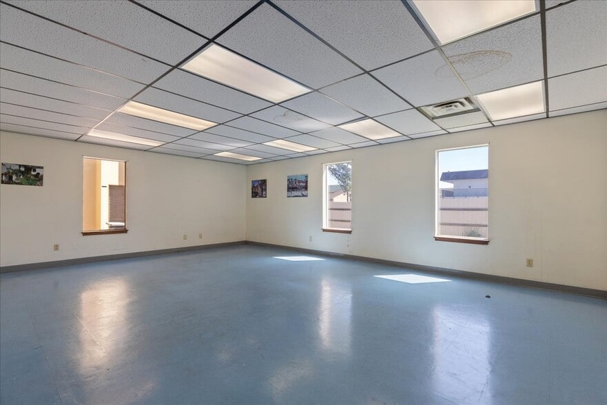 More Photos Of 1780 Westland Rd, Cheyenne Office For Sale