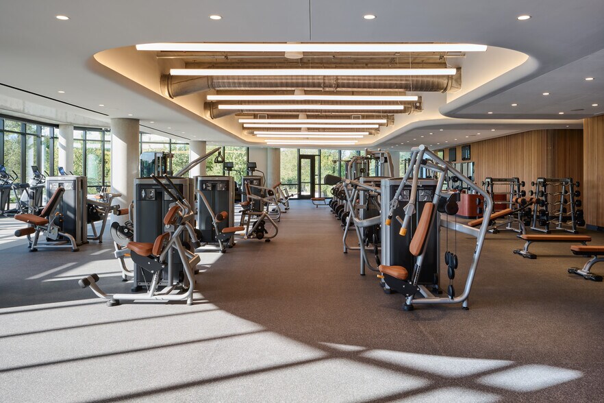 More Photos Of 1017 Springdale Rd, Austin Unknown For Lease