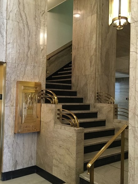 More Photos Of 205 W Jefferson Blvd, South Bend Medical For Lease