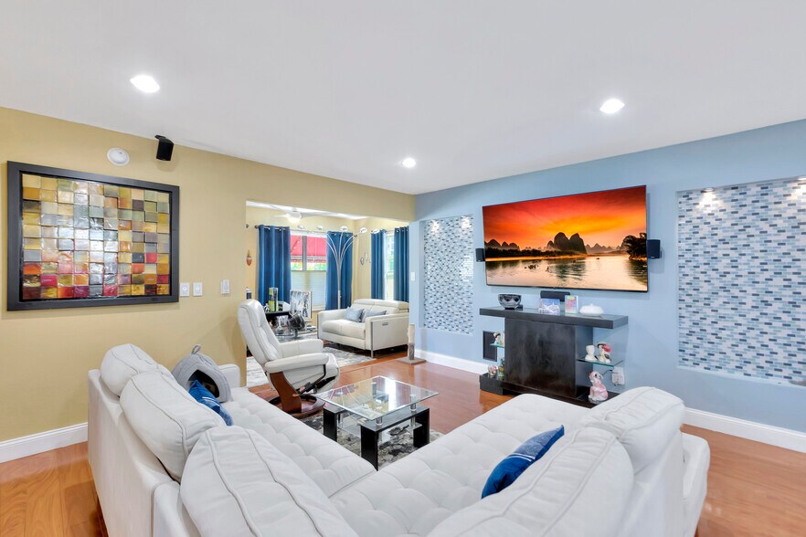 More Photos Of 901 N Ocean Blvd, Pompano Beach Hotel For Sale