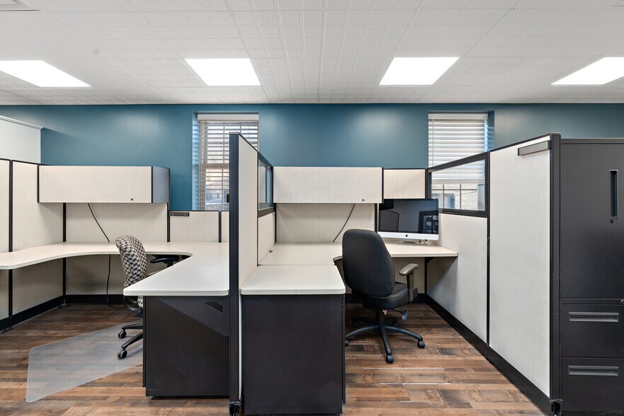 More Photos Of 438 Division St, Sewickley Office For Lease