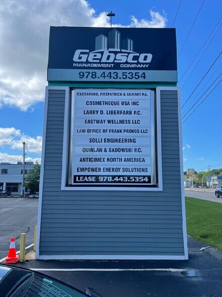 More Photos Of 11 Vanderbilt Ave, Norwood Office For Lease