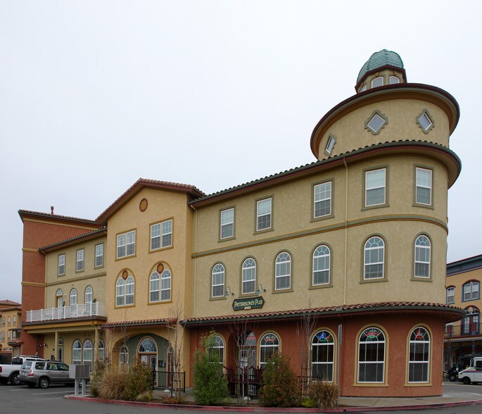 More Photos Of 220 Windsor River Rd, Windsor Apartments For Sale