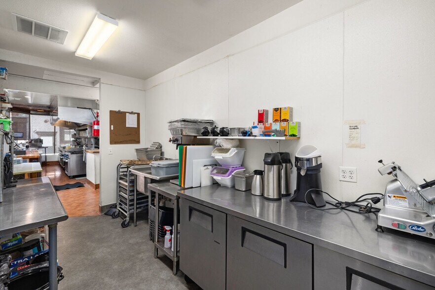 More Photos Of 110 S Pine St, Nevada City Freestanding For Lease