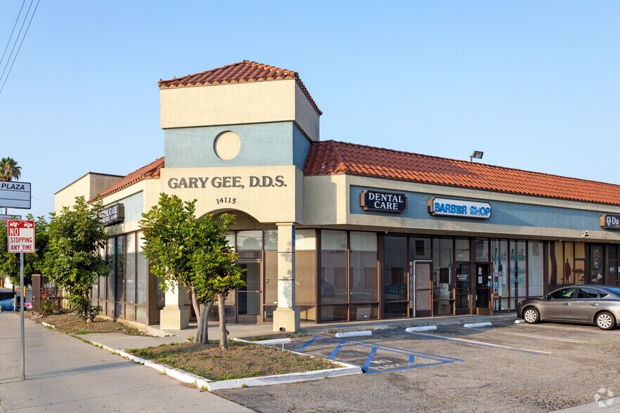 Primary Photo Of 14115 S Crenshaw Blvd, Hawthorne Freestanding For Sale