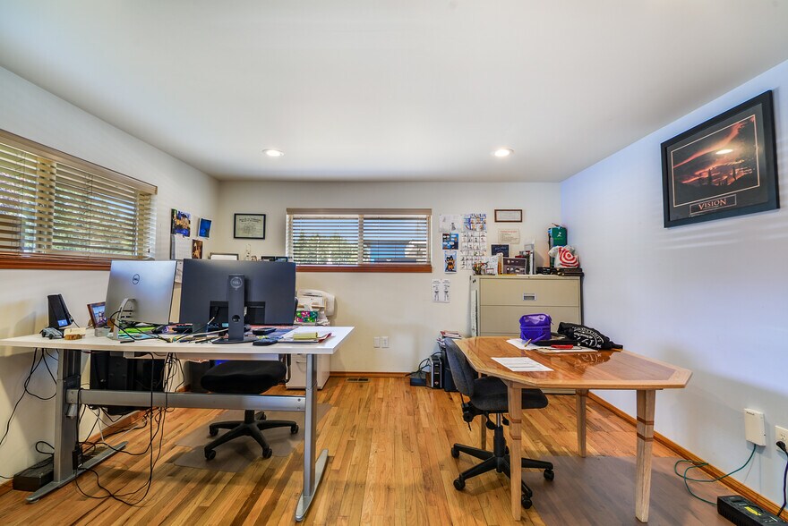 More Photos Of 8021 State Ave, Marysville Office For Sale