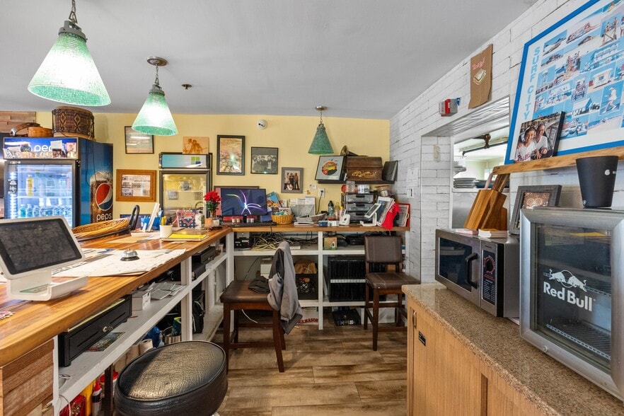 More Photos Of 512 Long Beach Blvd, Surf City Restaurant For Sale