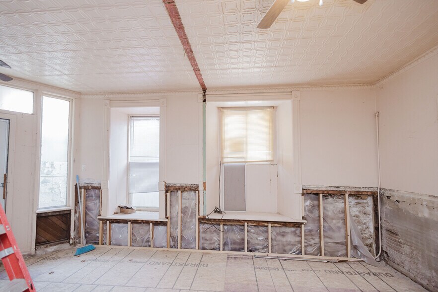 More Photos Of 104-110 High St, Mineral Point Storefront For Sale