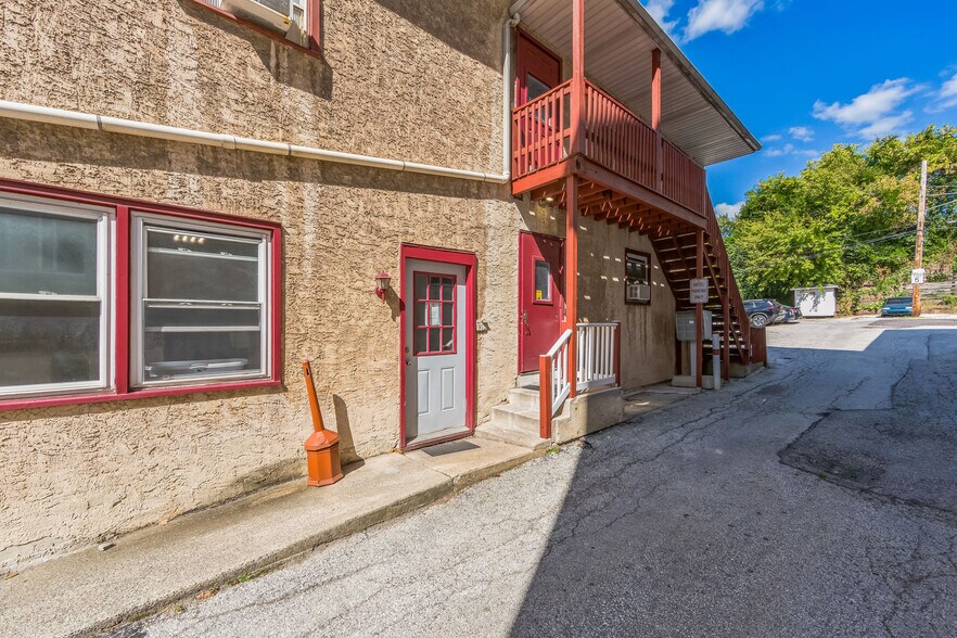 More Photos Of 211 Main St, Royersford Bar For Sale