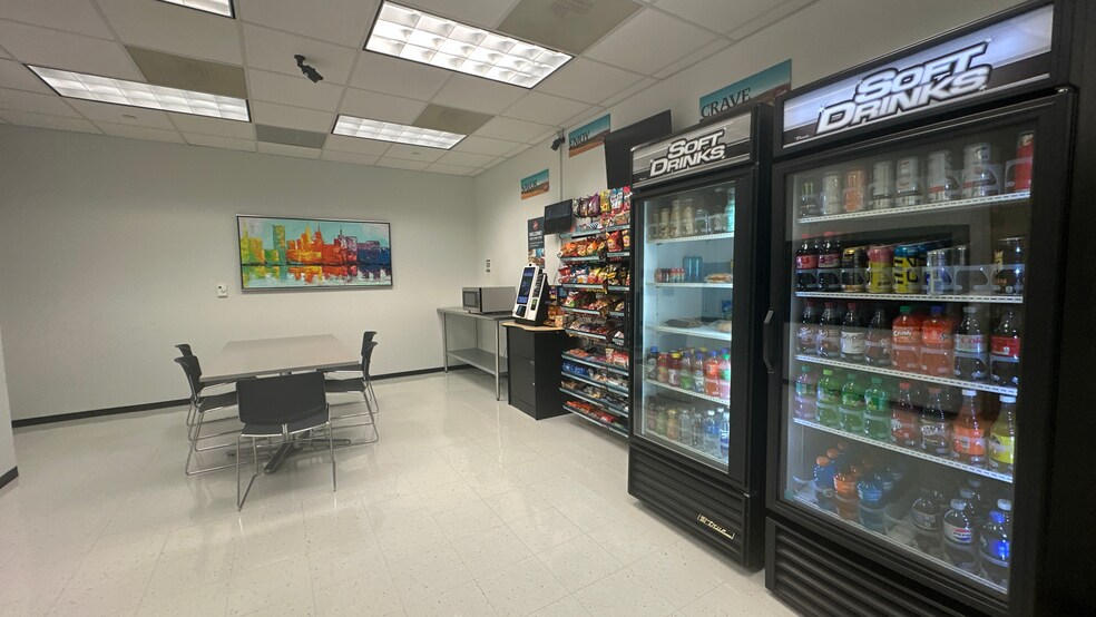 More Photos Of 14090 Southwest Fwy, Sugar Land Office For Lease