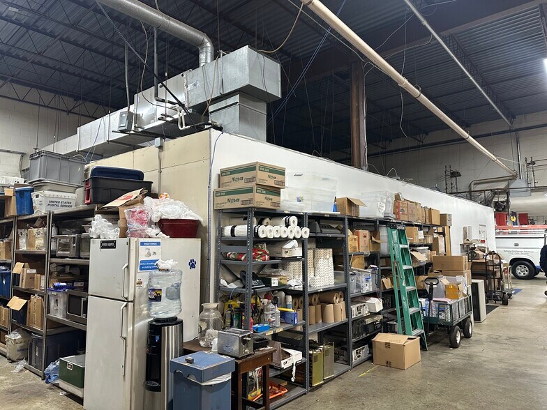 More Photos Of 2811 Old Lee Hwy, Merrifield Service For Lease