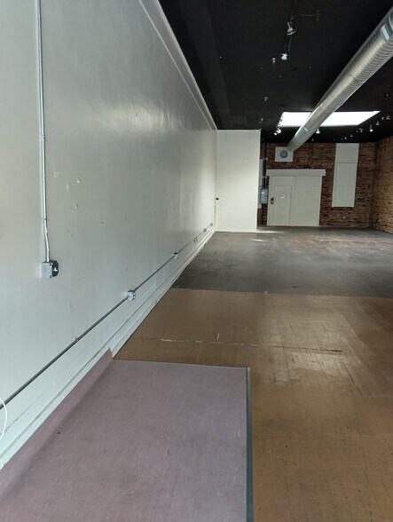 More Photos Of 201-203 S State St, Ukiah General Retail For Sale