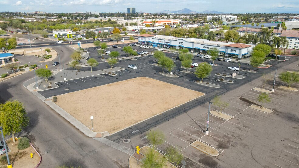 More Photos Of 1903 S Country Club Dr, Mesa Freestanding For Lease