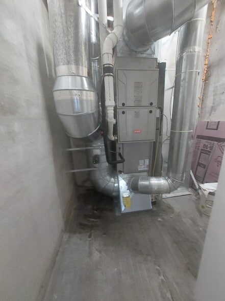 More Photos Of 207-211 E Main St, Watertown Office For Lease