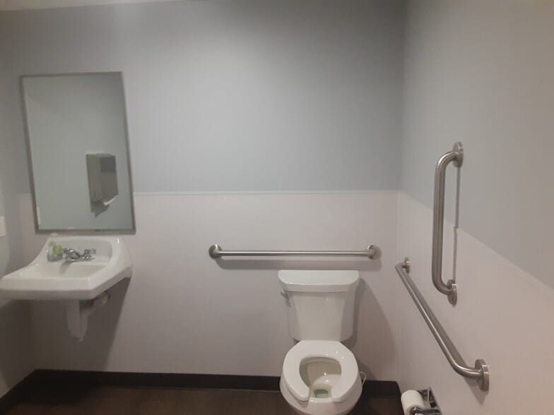 More Photos Of 4774 Old William Penn Hwy, Murrysville Medical For Lease