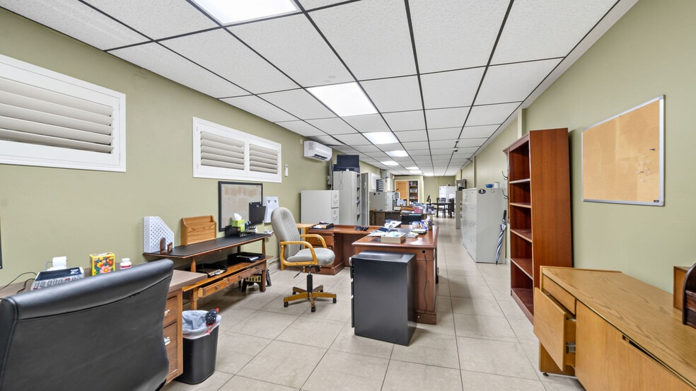 More Photos Of 112 SE 9th St, Deerfield Beach Warehouse For Sale