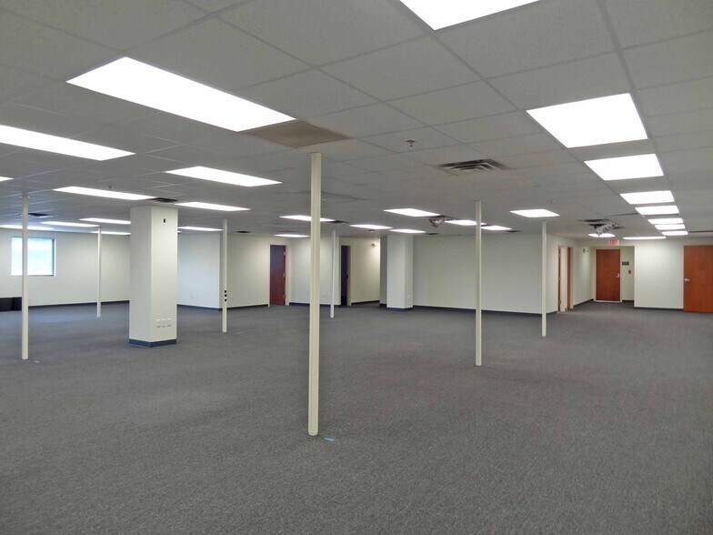 More Photos Of 1311-1319 Pineview Dr, Morgantown Medical For Lease