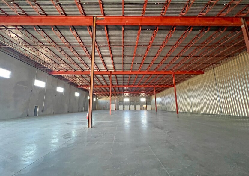 More Photos Of 9210 Daytona Rd. NW, Albuquerque Distribution For Lease