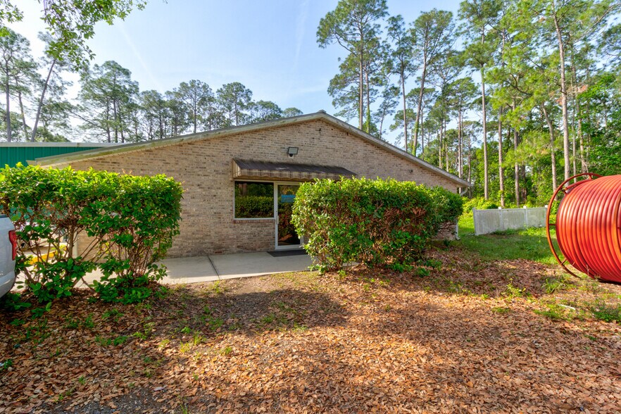 More Photos Of 3701 W International Speedway Blvd, Daytona Beach Light Distribution For Lease