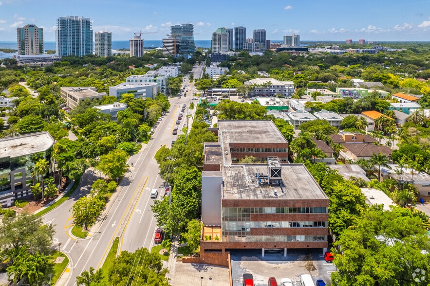 More Photos Of 2950 SW 27th Ave, Coconut Grove Office Residential For Lease