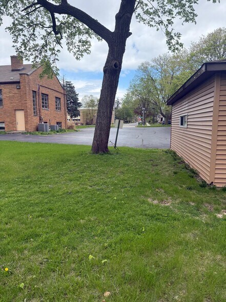 More Photos Of 15109 S Dillman St, Plainfield Religious Facility For Sale