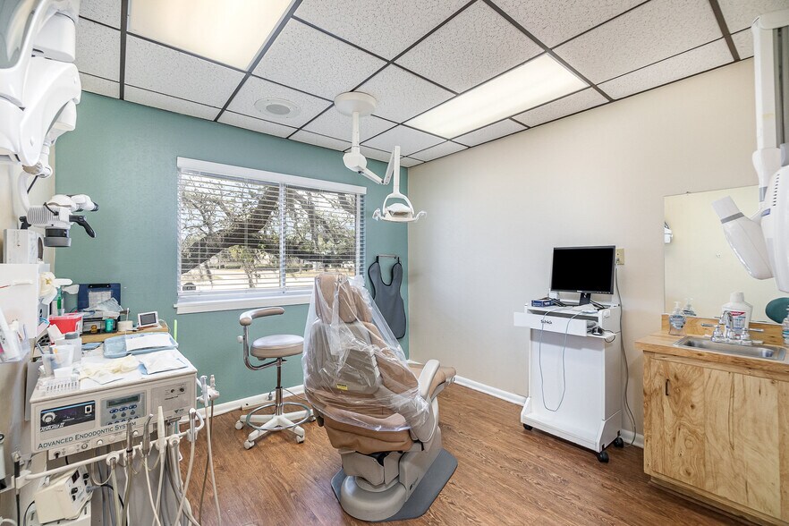 More Photos Of 1250 W Eau Gallie Blvd, Melbourne Medical For Sale