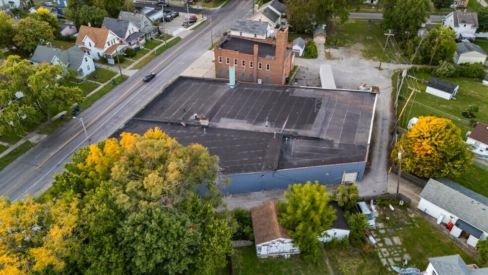 More Photos Of 223 Fearing Blvd, Toledo Freestanding For Sale