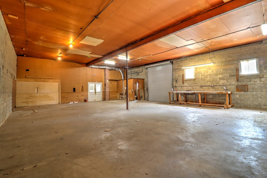 More Photos Of 1501 St Johns Ave, Palatka Service For Sale