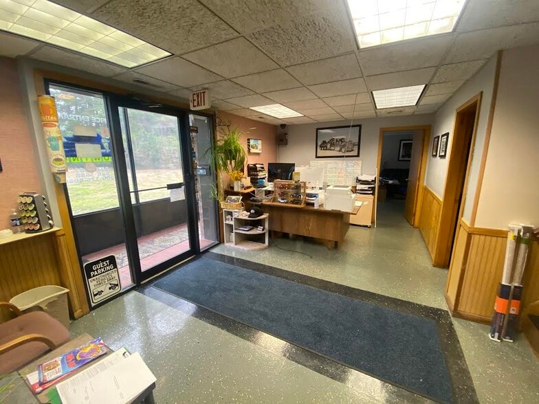 More Photos Of 1 Howe Dr, Amherst Warehouse For Sale