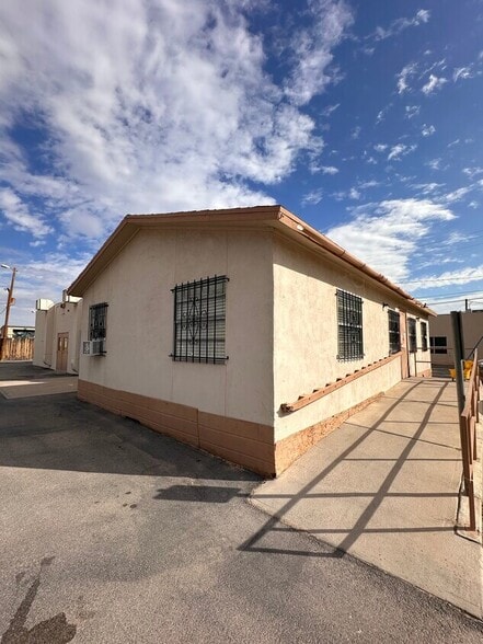 More Photos Of 7722 North Loop Dr, El Paso Specialty For Lease