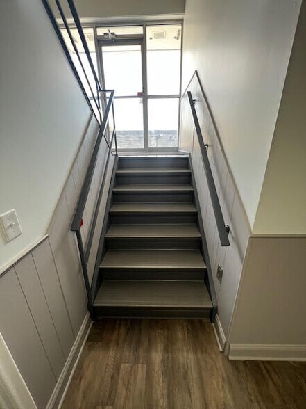 More Photos Of 813 E Michigan Ave, Ypsilanti Apartments For Lease