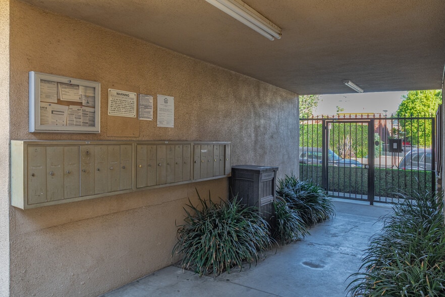 More Photos Of 1755 Granville Ave, Los Angeles Apartments For Sale