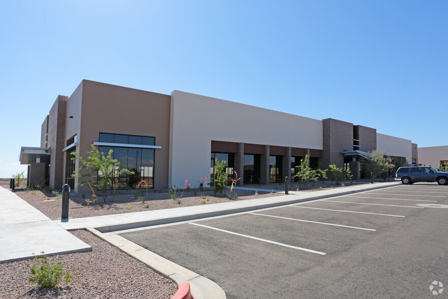 More Photos Of 2065 S Cooper Rd, Chandler Light Distribution For Lease