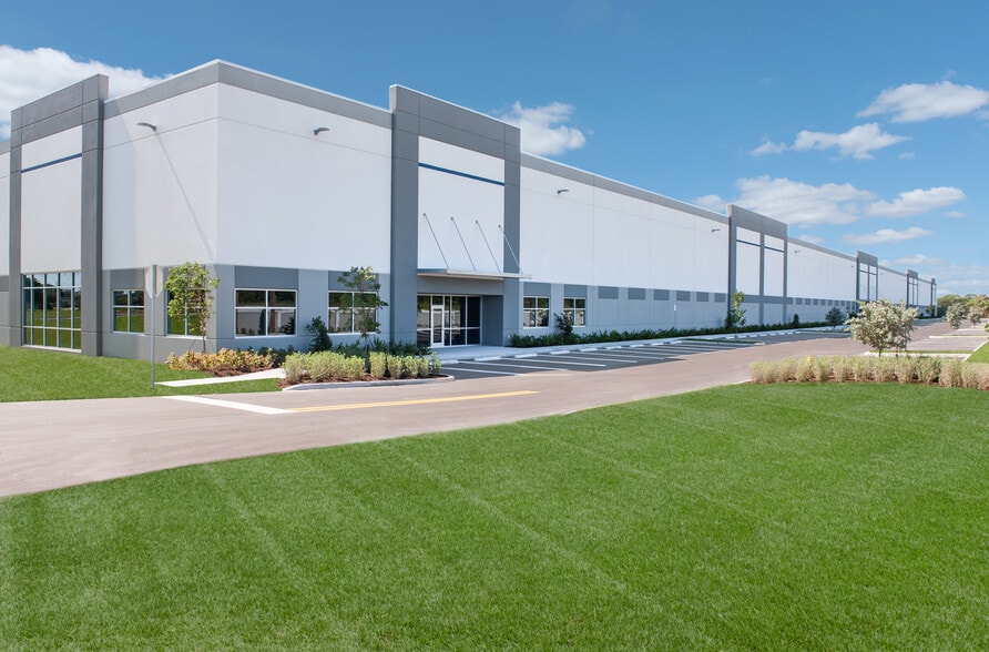 Primary Photo Of 701 Boutwell Rd, Lake Worth Unknown For Lease