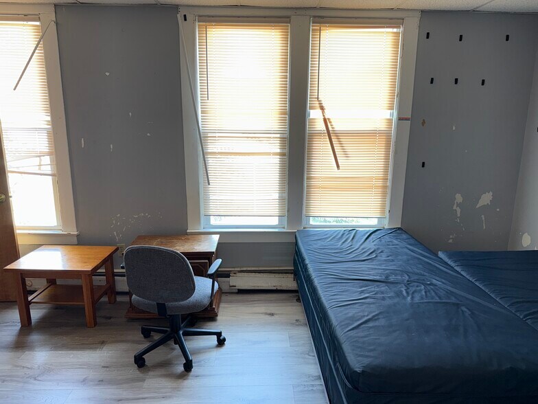 More Photos Of 57-59 Sharp St, Haverstraw Office For Sale