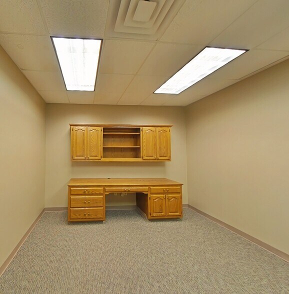 More Photos Of 1950 NE Loop 410, San Antonio Office For Sale