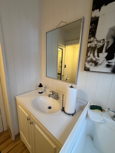 More Photos Of 51815 Kenai Spur Hwy, Kenai General Retail For Sale