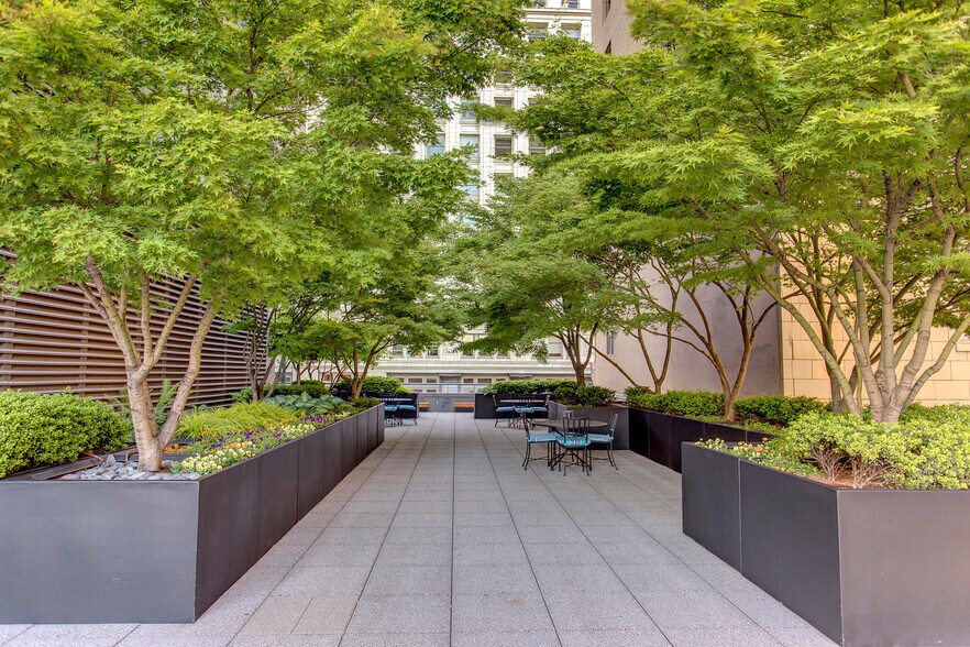 More Photos Of 719 2nd Ave, Seattle Office Residential For Lease