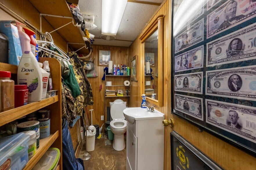 More Photos Of 1111 S Martin Luther King Jr Blvd, Americus Freestanding For Sale