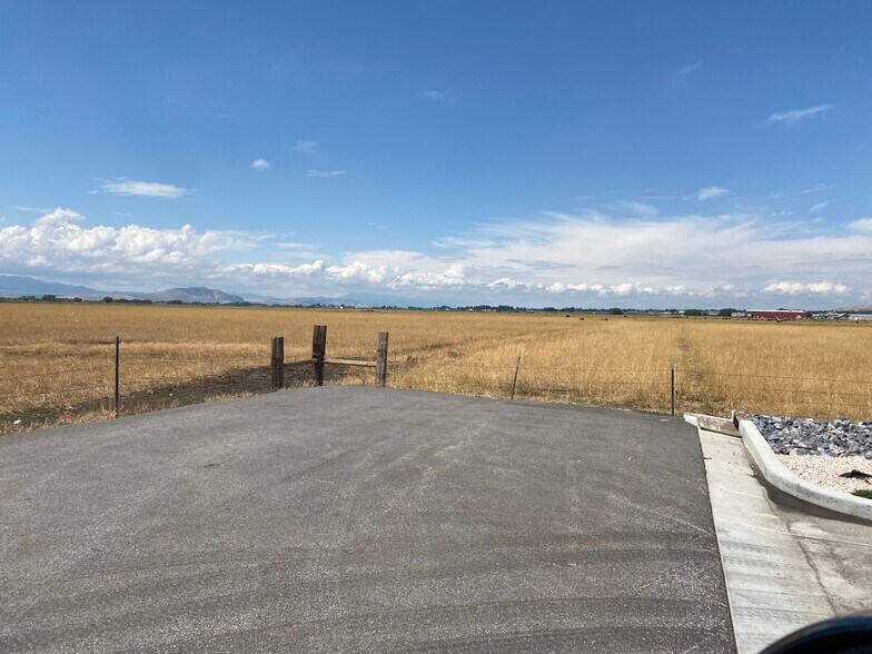 More Photos Of 395 3200 N, Hyde Park Land For Sale