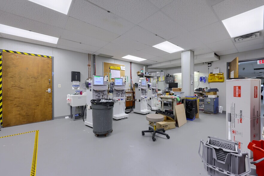 More Photos Of 625 Spring St, Wyomissing Office For Sale