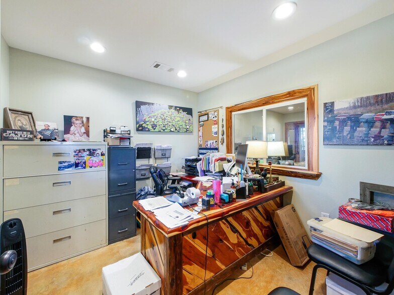 More Photos Of 55 Heritage Rd, Gordonville Office Residential For Sale