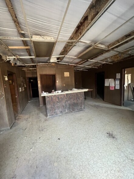 More Photos Of 869 Underwood Rd, McMinnville Flex For Sale